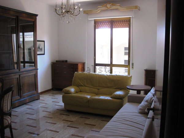 appartamento in affitto a Solarino