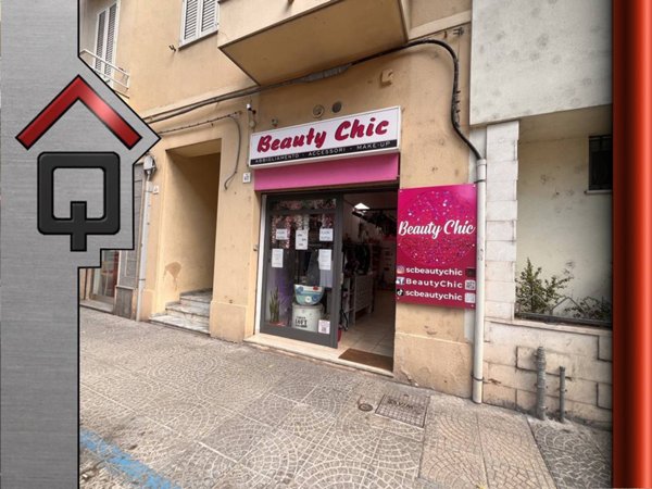 negozio in affitto ad Alghero in zona Pivarada