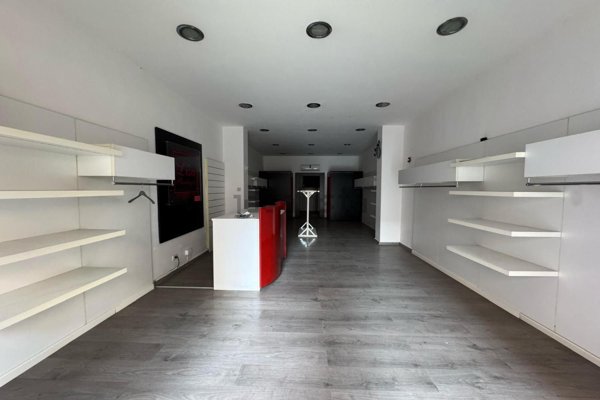 locale commerciale in affitto ad Alghero