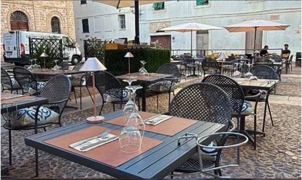 negozio in affitto ad Alghero in zona Centro Storico