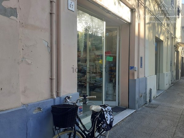 negozio in affitto ad Alghero in zona Centro Storico