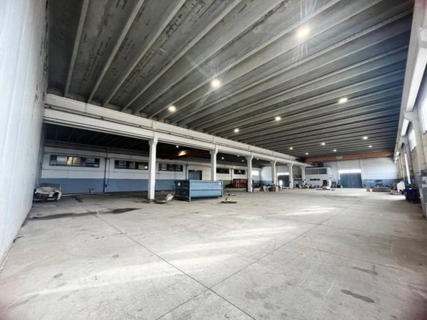 locale commerciale in affitto ad Alghero in zona Fertilia