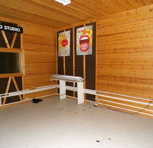 negozio in affitto ad Alghero in zona Pivarada