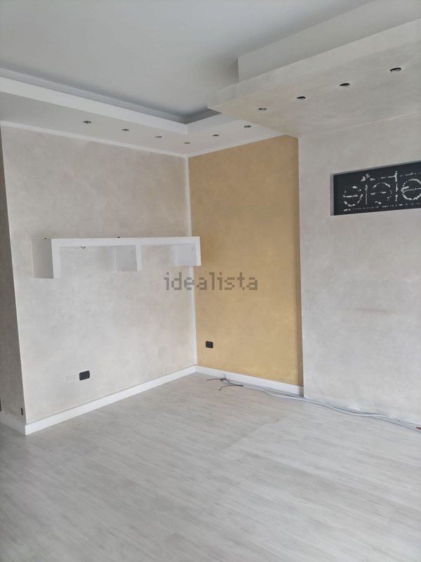 locale commerciale in affitto ad Alghero in zona Calabona