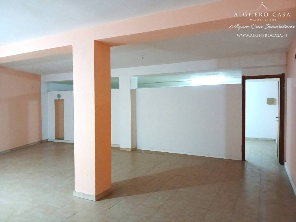 locale commerciale in affitto ad Alghero in zona Sant'Agostino