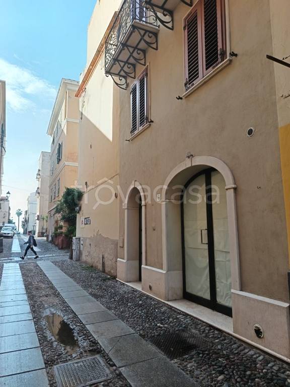 locale commerciale in affitto ad Alghero in zona Centro Storico