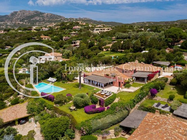 casa indipendente in affitto ad Arzachena in zona Capriccioli