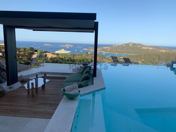 casa indipendente in affitto ad Arzachena in zona Pantogia
