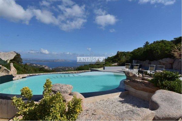 casa indipendente in affitto ad Arzachena