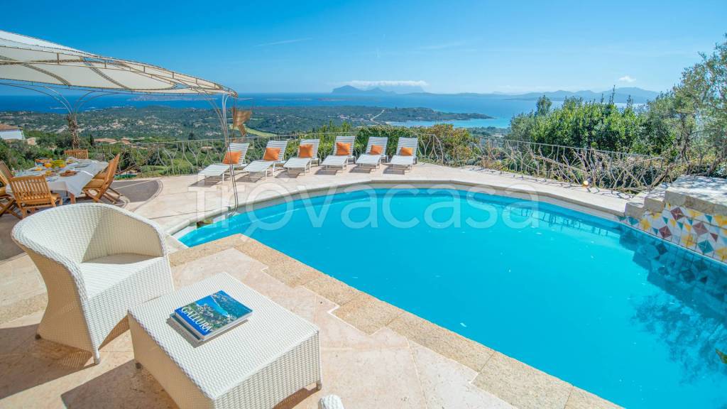 casa indipendente in affitto ad Arzachena