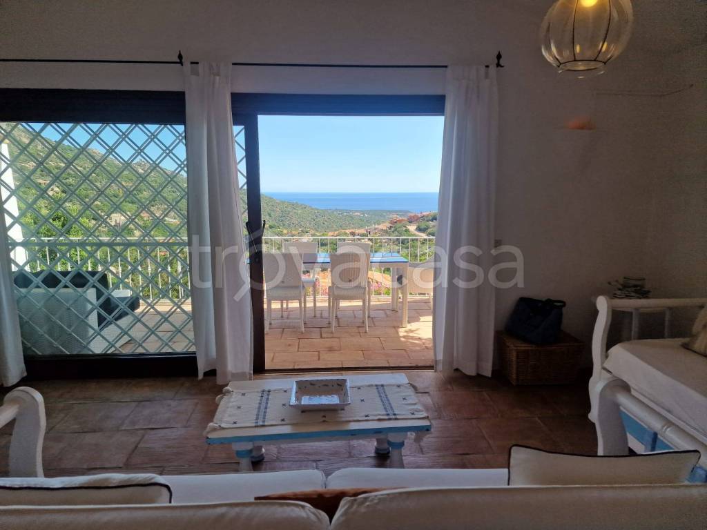 casa indipendente in affitto ad Arzachena in zona Pantogia