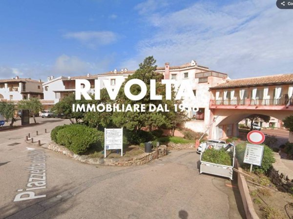 negozio in affitto ad Arzachena in zona Porto Cervo