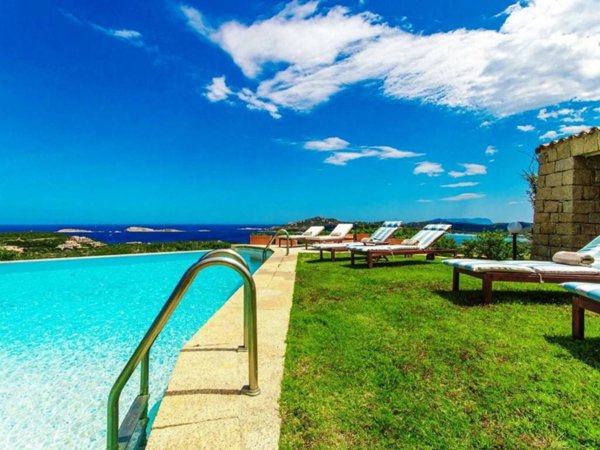 casa indipendente in affitto ad Arzachena in zona Porto Cervo