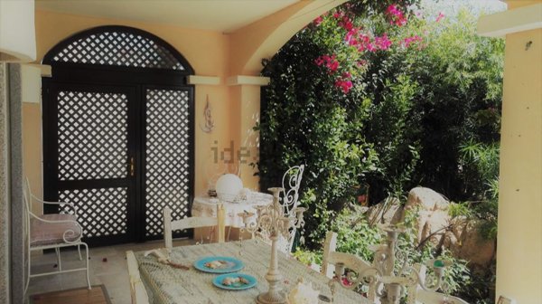 appartamento in affitto ad Arzachena in zona Abbiadori