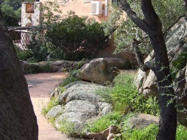 negozio in affitto ad Arzachena in zona Porto Cervo