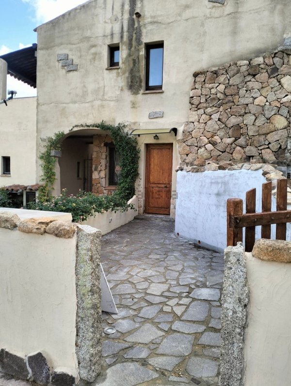 appartamento in affitto ad Arzachena in zona Pantogia