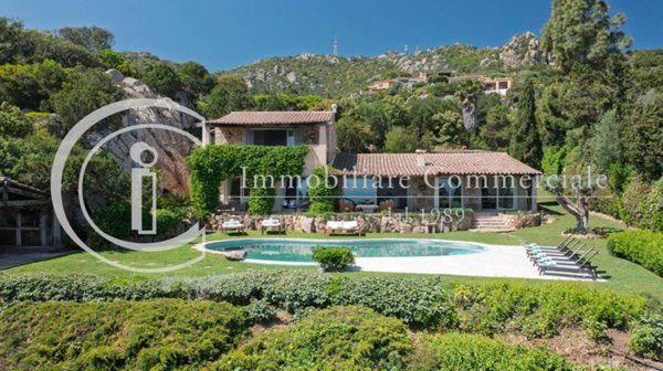 casa indipendente in affitto ad Arzachena in zona Romazzino