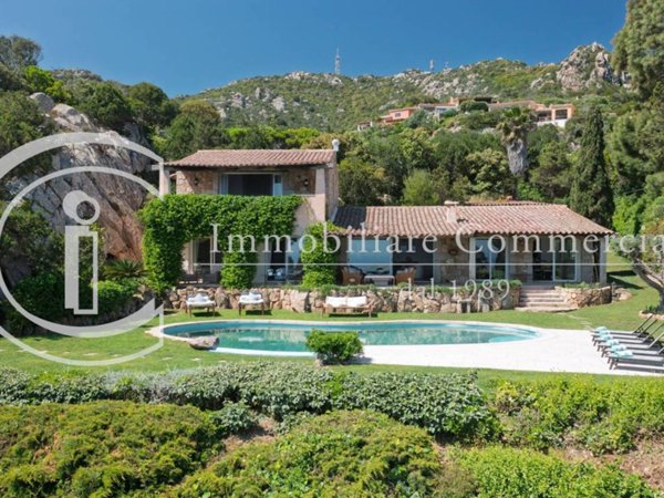casa indipendente in affitto ad Arzachena in zona Pantogia