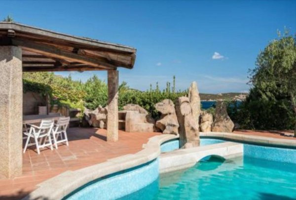 casa indipendente in affitto ad Arzachena in zona Pantogia