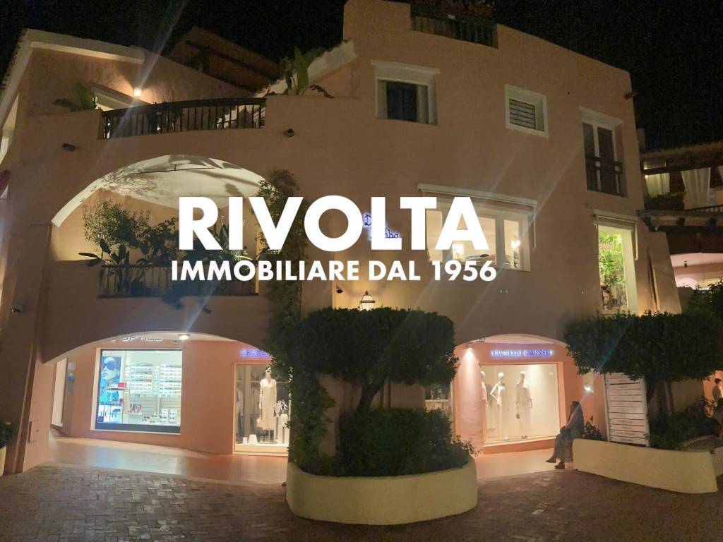 negozio in affitto ad Arzachena in zona Porto Cervo
