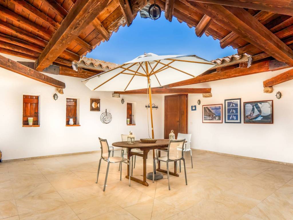 casa indipendente in affitto ad Arzachena in zona Baja Sardinia