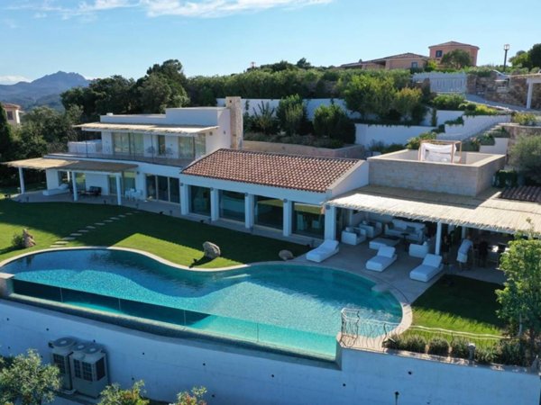 casa indipendente in affitto ad Arzachena
