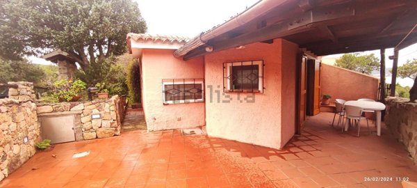 casa indipendente in affitto ad Arzachena in zona Baja Sardinia