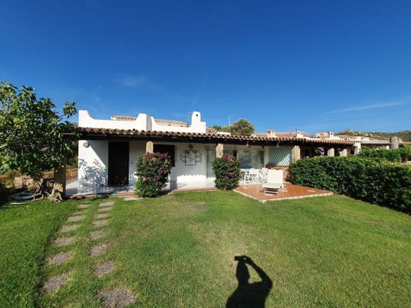 casa indipendente in affitto ad Arzachena in zona Baja Sardinia