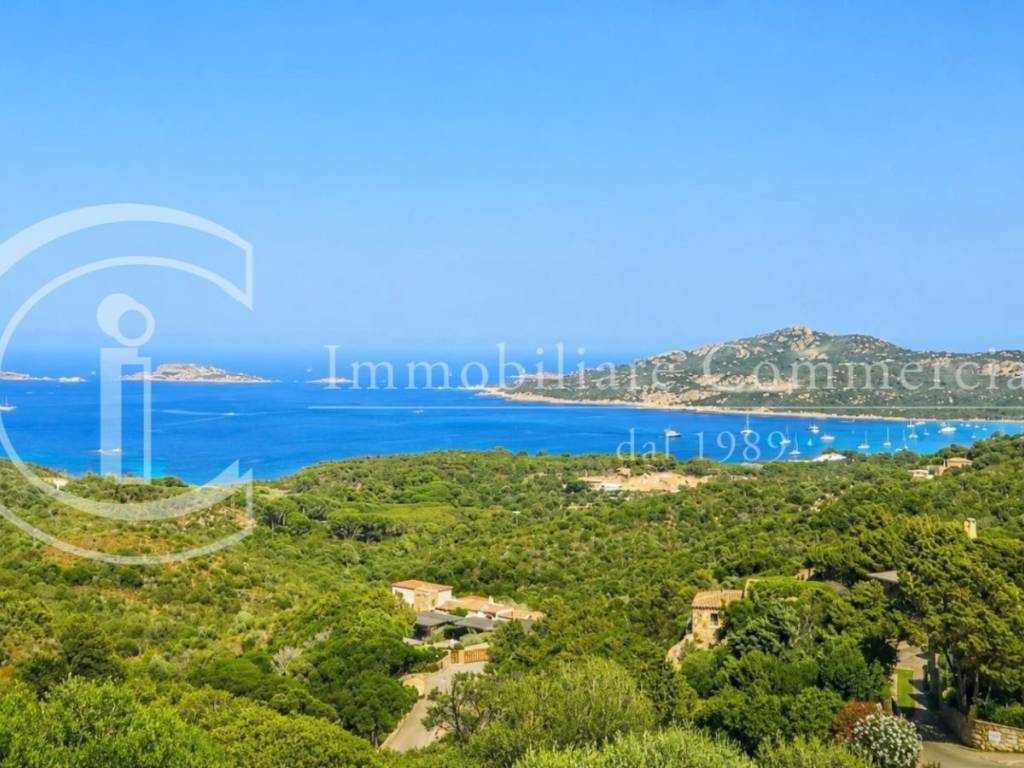 appartamento in affitto ad Arzachena in zona Pantogia