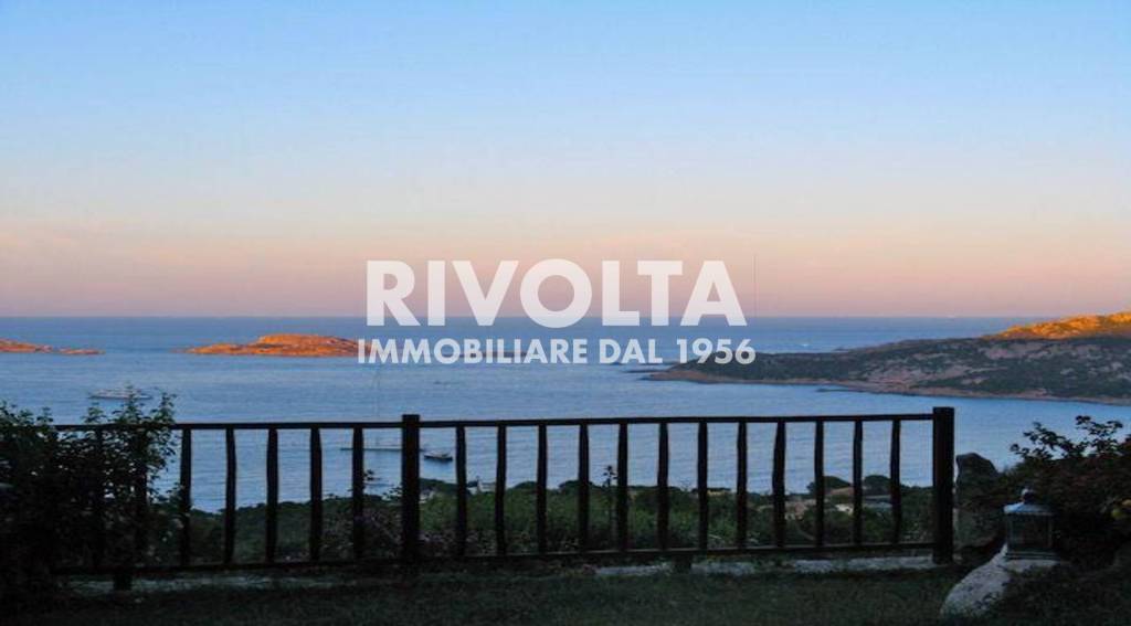 appartamento in affitto ad Arzachena in zona Pantogia