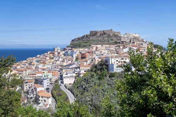 appartamento in affitto a Castelsardo in zona Lu Bagnu