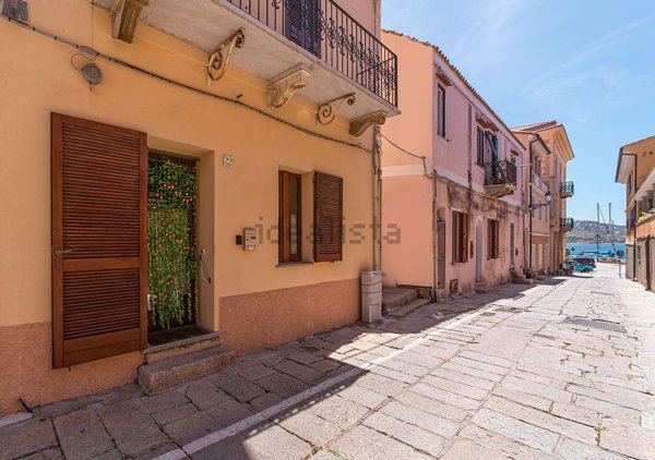 appartamento in affitto a La Maddalena