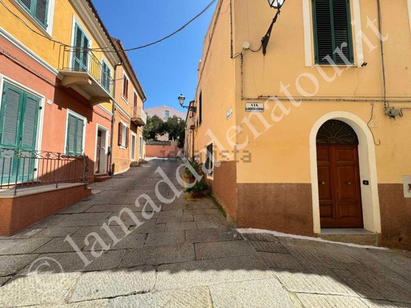 appartamento in affitto a La Maddalena