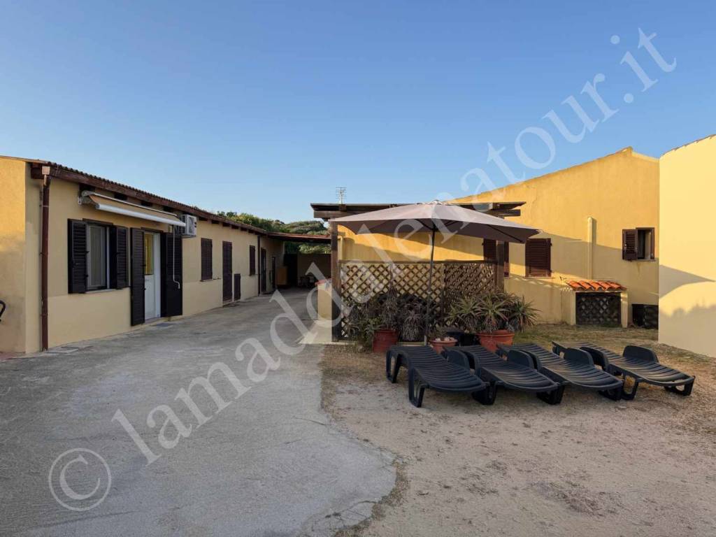 casa indipendente in affitto a La Maddalena