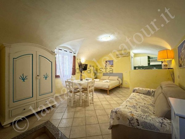 appartamento in affitto a La Maddalena