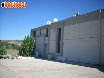 ufficio in affitto a Muros