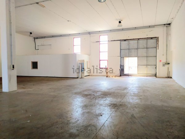 ufficio in affitto a Muros