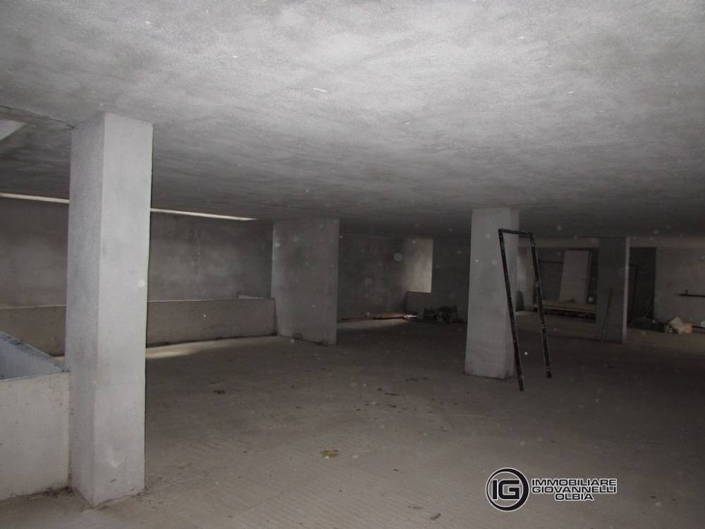 locale di sgombero in affitto ad Olbia in zona Aldo Moro