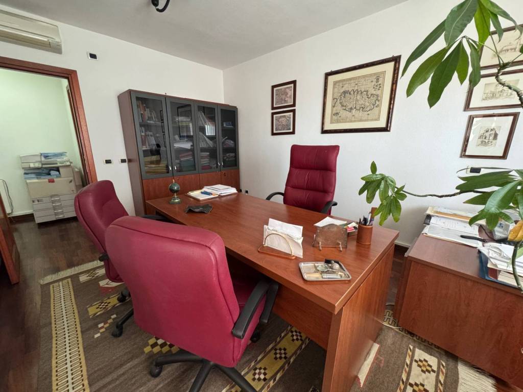 ufficio in affitto ad Olbia in zona Aldo Moro
