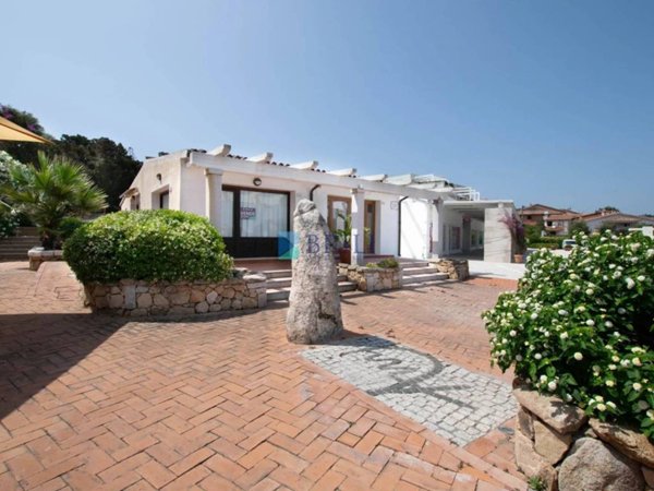 negozio in affitto ad Olbia in zona Porto Rotondo