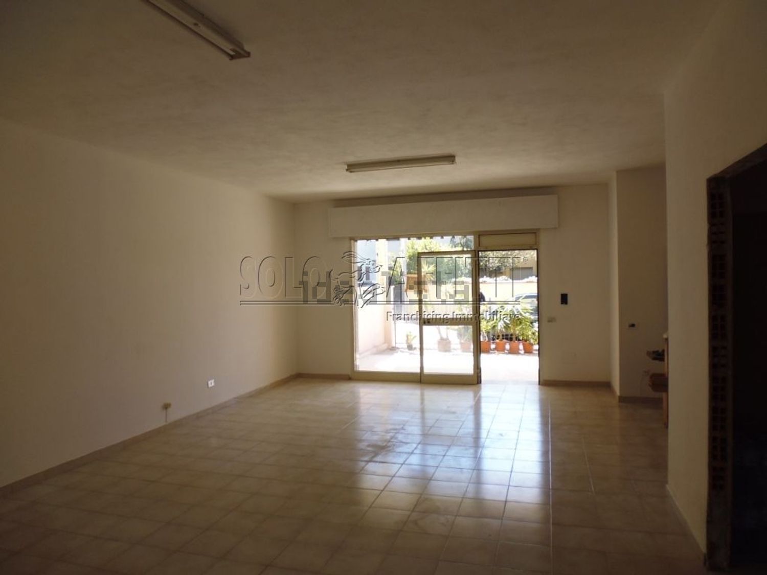 locale commerciale in affitto ad Olbia in zona Barcellona