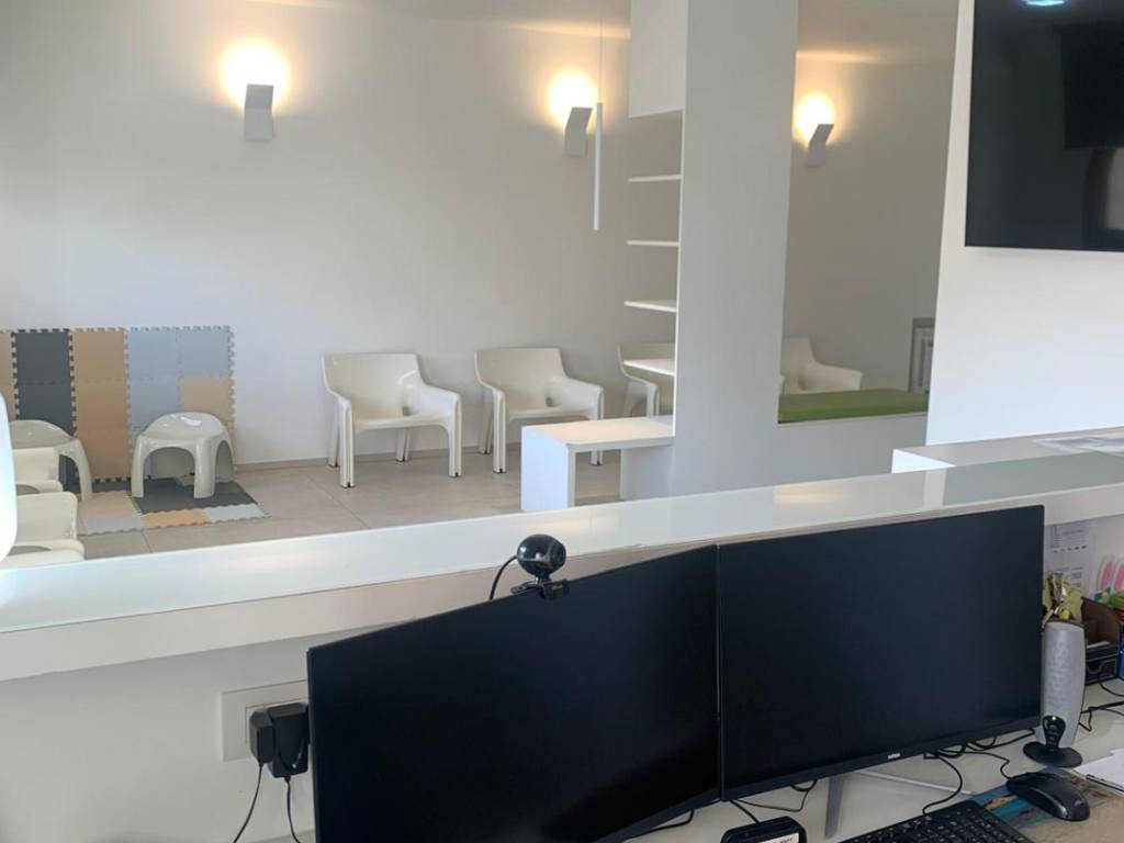 ufficio in affitto ad Olbia in zona Baratta