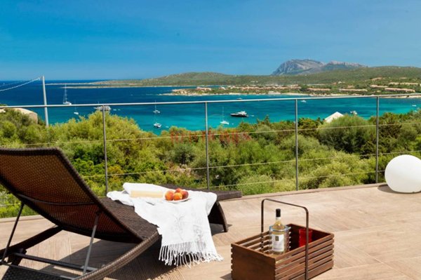 casa indipendente in affitto ad Olbia in zona Marinella