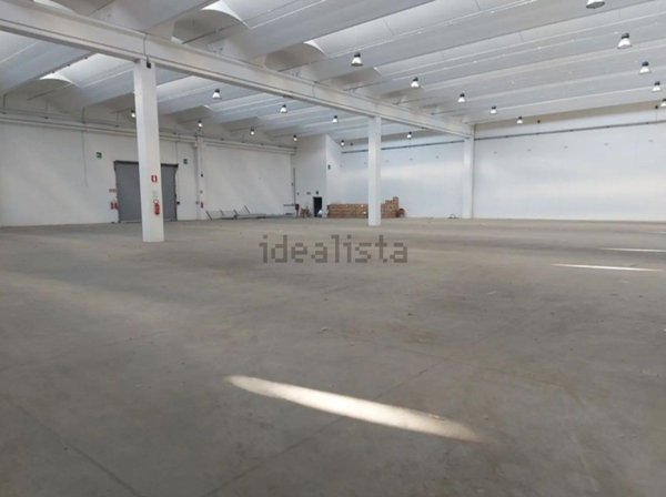 capannone in affitto ad Olbia