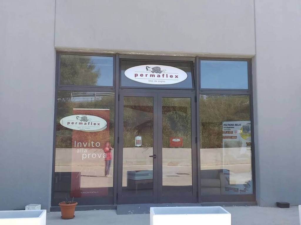 negozio in affitto ad Olbia in zona Pittulongu