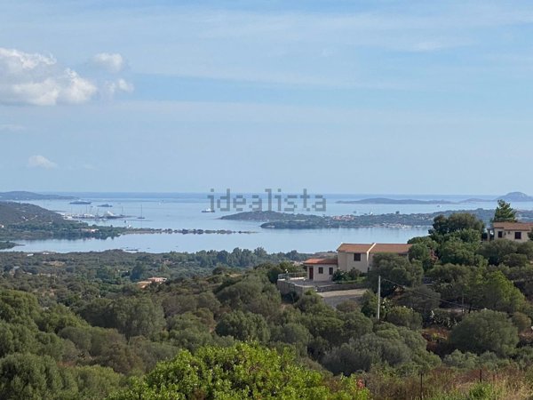 casa indipendente in affitto ad Olbia in zona Cugnana