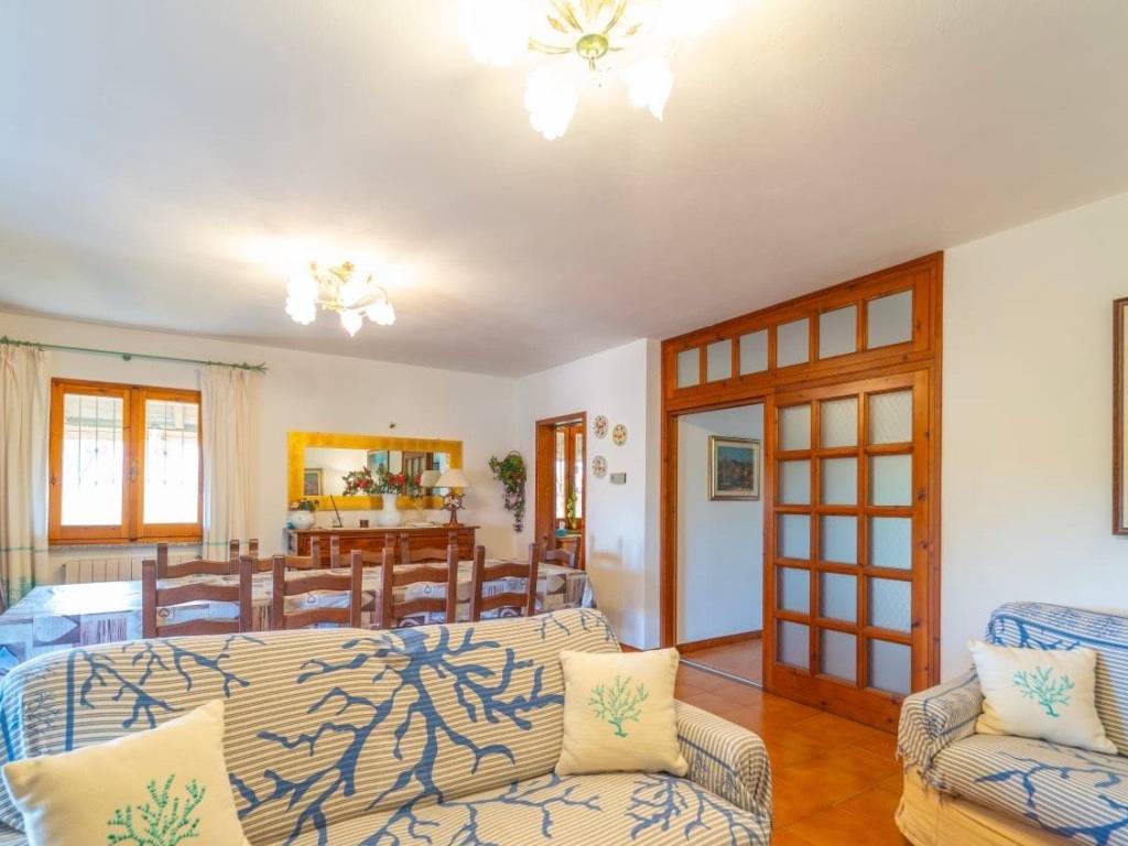 casa indipendente in affitto ad Olbia in zona Pittulongu