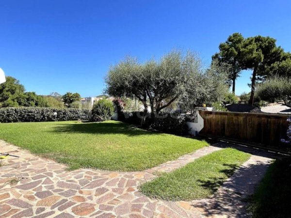 casa indipendente in affitto ad Olbia in zona Pittulongu