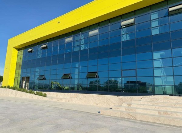 locale commerciale in affitto ad Olbia