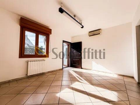 ufficio in affitto ad Olbia